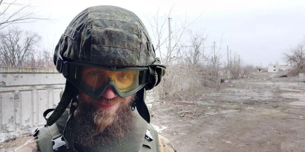 Ιερομόναχος-εντατικολόγος από το μέτωπο: κοινωνώ, εξομολογώ, προσφέρω ιατρική βοήθεια