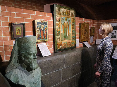 Выставка, посвященная религиозной жизни блокадного Ленинграда, открылась в Санкт-Петербурге