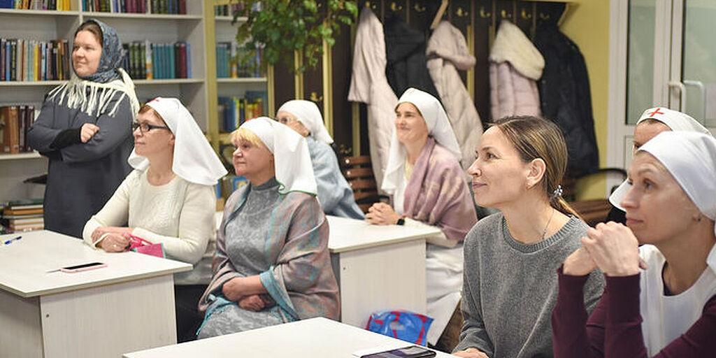 Учебный центр церковной больницы святителя Алексия провел курсы для ...