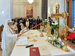 Romanian Patriarch consecrates Parliament chapel