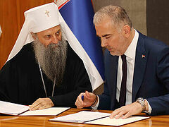 Serbian Patriarch signs agreement for state to award dozens of theology scholarships