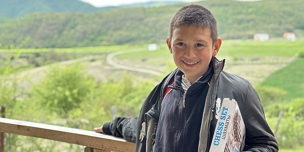 Ο Νικόλα, μοναδικός μαθητής στο σχολείο: «Βοσκώ κατσίκες και παίζω σκάκι»