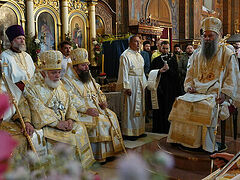 ROCOR delegation with Kursk Root Icon visiting Serbia