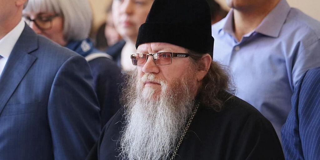 Ο Πούτιν απένειμε μετά θάνατον το Παράσημο Ανδρείας σε ιερέα που σκοτώθηκε στο Ντερμπέντ