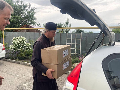 В зону конфликта передали помощь из Самарской митрополии. Информационная сводка о помощи беженцам (за 28 июня 2024 года)