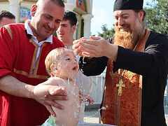 1,200+ children baptized as Godchildren to Patriarch Ilia of Georgia