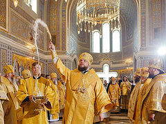 Новый Херсонес: малое освящение Свято-Владимирского собора и Божественная литургия