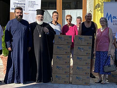 Greek diocese feeds hundreds of needy families