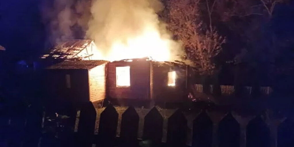 Άγνωστος έβαλε φωτιά σε εκκλησία της Ουκρανικής Ορθόδοξης Εκκλησίας στην Περιφέρεια Ζιτόμιρ