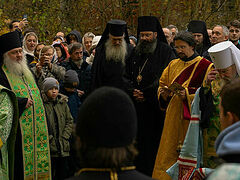 First service held at new monastery property in Germany