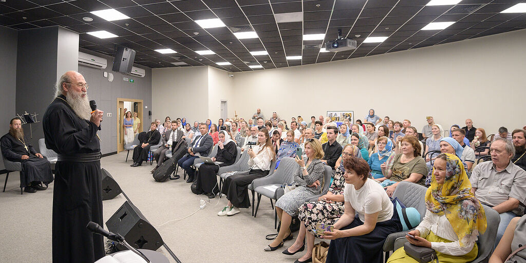 Προσευχήσου, όπως κλαψουρίζεις. Και μην ξεχάσεις να ευχαριστήσεις Προσευχήσου, όπως κλαψουρίζεις. Και μην ξεχάσεις να ευχαριστήσεις