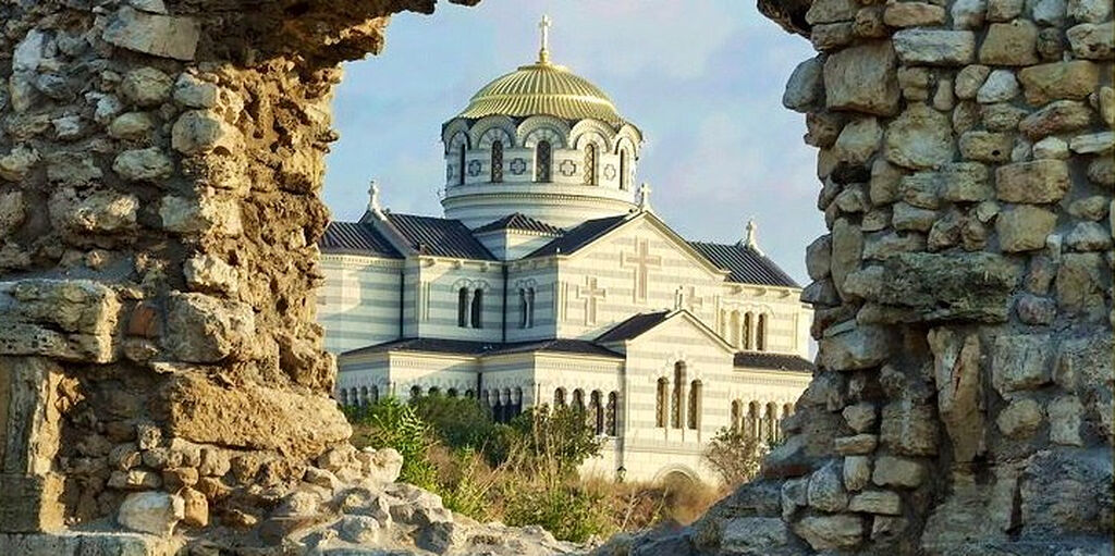 Μια σύντομη ιστορία της μονής του Αγίου Βλαδίμηρου στη Χερσόνησο