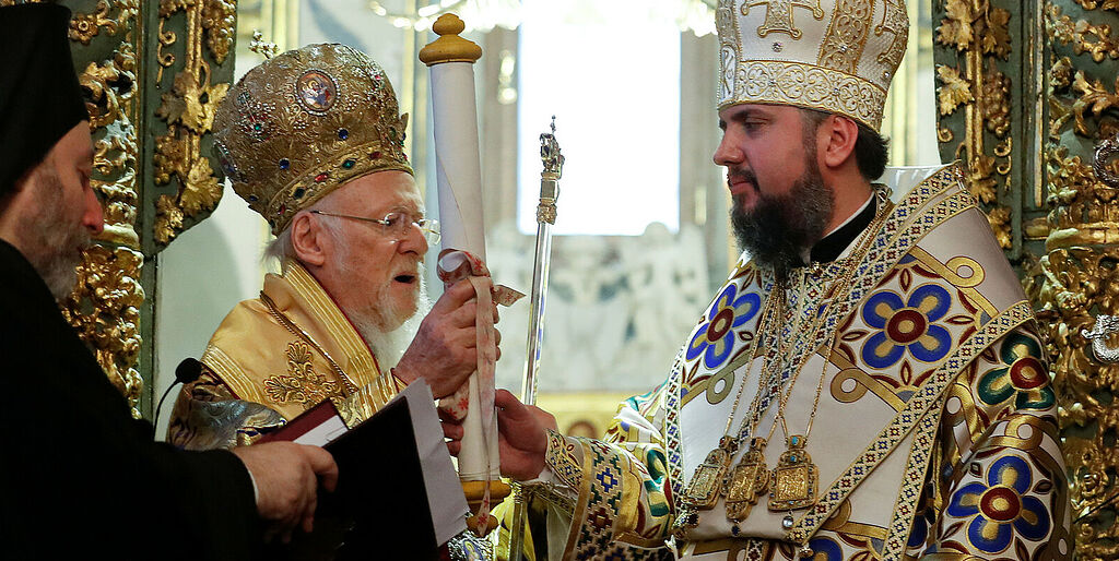 Κριτικὴ τῆς ὑπερβολικῆς «οἰκονομίας» τοῦ Οἰκ. Πατριαρχείου ἔναντι τῶν σχισματικῶν