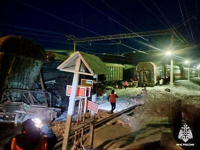 Священники Мурманской епархии посетили пострадавших при столкновении поездов