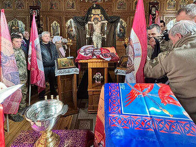 В Ялте освятили православные стяги