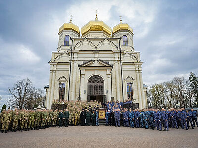 В Кафедральном соборе Ставрополя прошел главный этап акции Великопостное молитвенное стояние за воинов Росгвардии