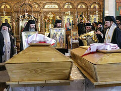 Relics of Sts. Cleopa (Ilie) and Paisie (Olaru) uncovered (+VIDEO)
