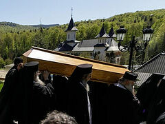 The Uncovering of the Relics of Holy Fathers Cleopa and Paisie of Sihastria