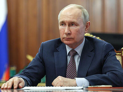 Святейший Патриарх Кирилл поздравил Владимира Путина с 25-летием со дня официального вступления в должность Главы Российского государства