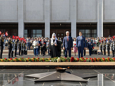 Святейший Патриарх Кирилл посетил парад московского кадетского движения «Не прервется связь поколений»