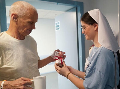 Завершен благотворительный спецпроект «Дари радость на Пасху», организованный службой помощи «Милосердие»