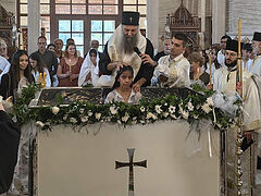 Patriarch Porfirije celebrates mass Baptism of schoolchildren