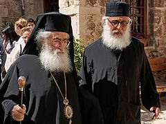 Orthodox leaders call for prayers as Sinai Monastery property dispute continues