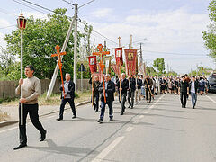 Moldova bans Orthodox Pentecost procession, supports LGBTQ Pride week