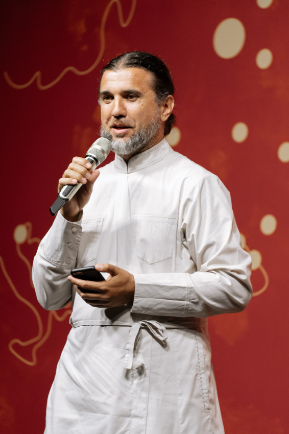 Священник Ярослав Ерофеев