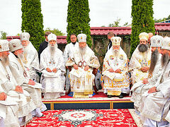Bulgarian and Moldovan hierarchs join Metropolitan Onuphry for Transfiguration (+VIDEO)