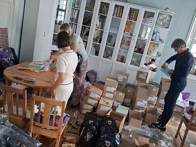 Дети из зоны конфликта получат школьные канцтовары от Патриаршей гуманитарной миссии