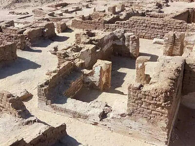 В Египте обнаружены две 1500-летние церкви с фреской, изображающей Спасителя