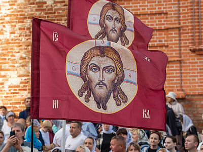 В Пензе прошел Крестный ход в честь Рождества Пресвятой Богородицы и в поддержку Российского воинства