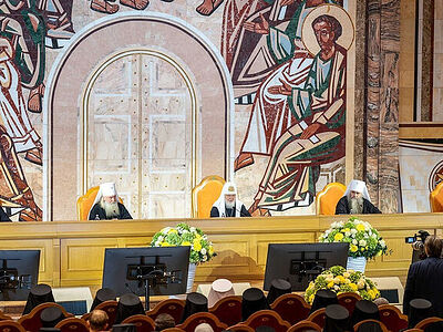 Ответы Святейшего Патриарха Кирилла на вопросы участников Собрания игуменов и игумений монастырей Русской Православной Церкви