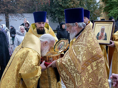 Состоялось принесение ковчега с частицей мощей святителя Тихона, Патриарха Московского, в пределы Коломенской епархии