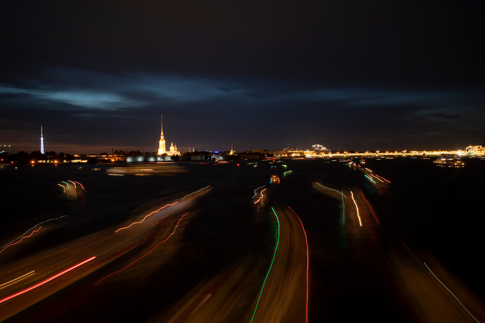 Βραδινές Κρουαζιέρες στον Ποταμό