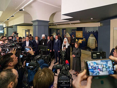 Святейший Патриарх Кирилл возглавил церемонию открытия выставки «Святая обитель: к 600-летию Соловецкого монастыря»