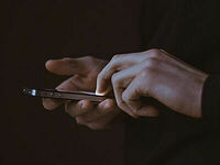 Prayer Amid Digital Noise: The Path to Consciousness in the Age of Notifications