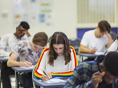 Орегон: двум сотрудницам, уволенным за недовольство трансгендерной политикой школы, заплатят компенсацию в размере $650 000