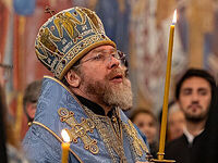 С днём матери, дорогие!