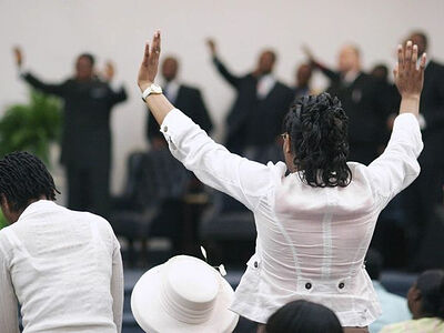 Исследование: В США снижается религиозность, но она по-прежнему выше, чем в западноевропейских странах