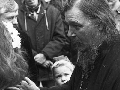 «Скоро Рождество, а ты задумываешь, как избавиться от ребенка?»