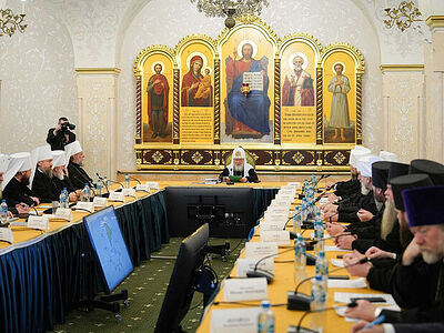 Состоялось совместное заседание Священного Синода и Высшего Церковного Совета