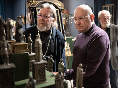 Митрополит Тихон посетил уникальную выставку в «Новом Херсонесе»