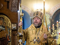 Божественная литургия в форосской церкви Воскресения Христова