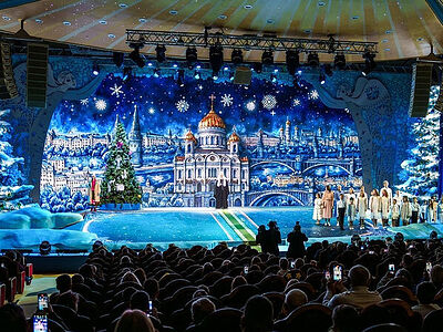 Святейший Патриарх Кирилл посетил Рождественскую елку в Храме Христа Спасителя