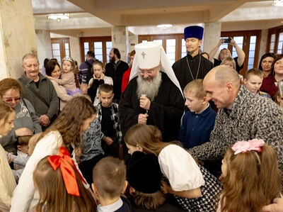 Архиереи поздравили с Рождеством Христовым пациентов госпиталей и больниц