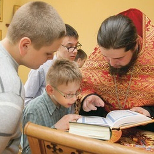 Η αποστολή μας είναι να είμαστε καλοί χριστιανοί