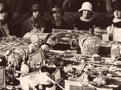 Какова судьба золота Российской империи?