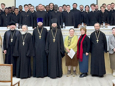 Николо-Угрешской духовной семинарии прошла конференция «Роль церковного искусства в сохранении нравственных ориентиров и духовном воспитании современного человека».